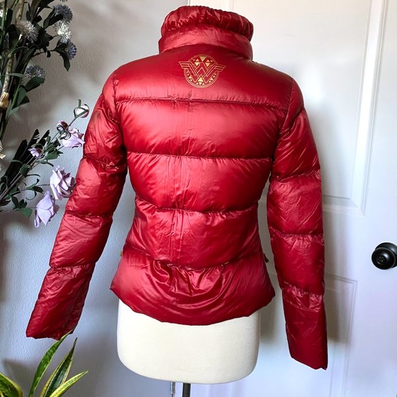 SUPER RARE! Wonder Woman Down Puffer Jacket - M - Picture 9 of 10